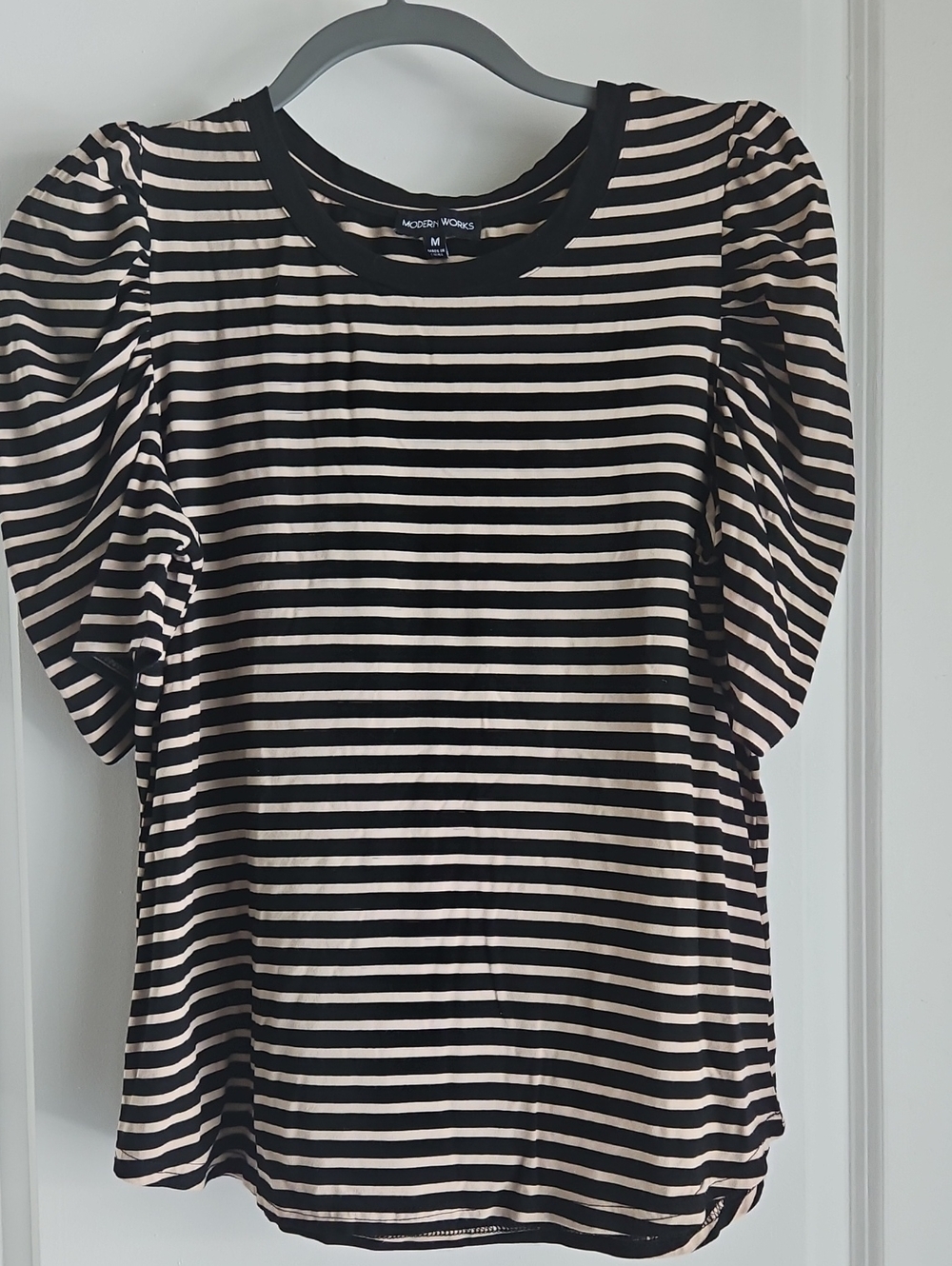 Tan & Black Striped Puff-Sleeve Top - M by